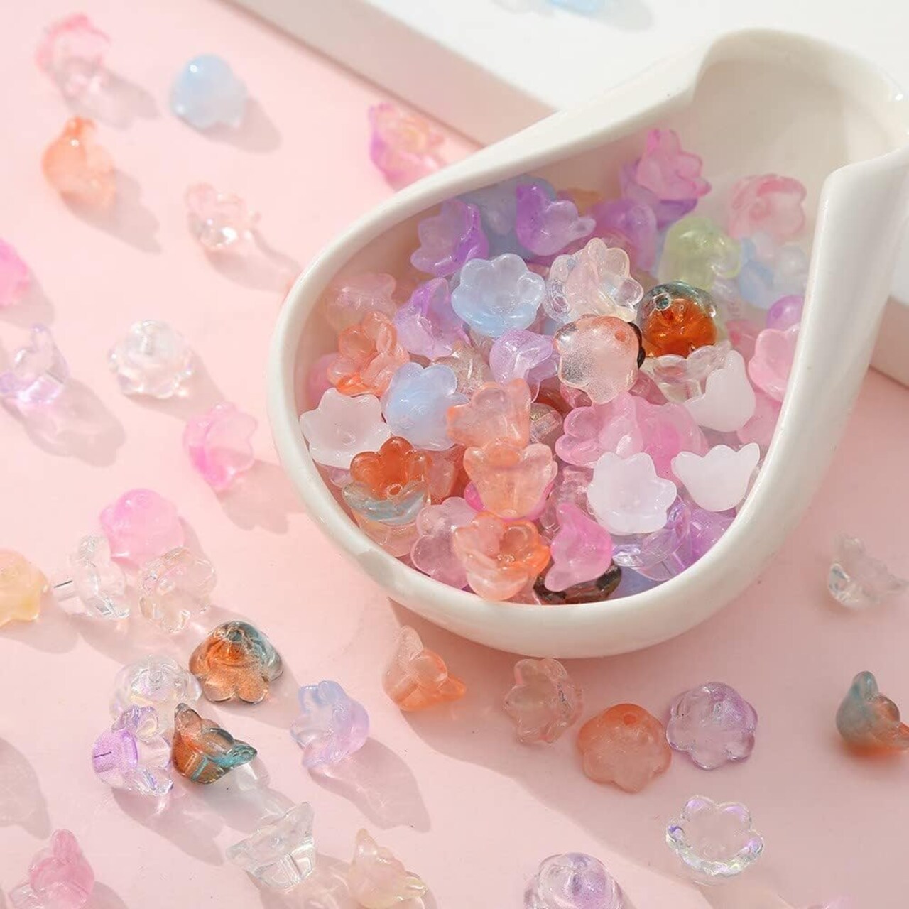100pcs Glass Bellflower Beads for Jewelry Making Mixed Color Trumpet Flower Beads Gradient Clear Cute Beads